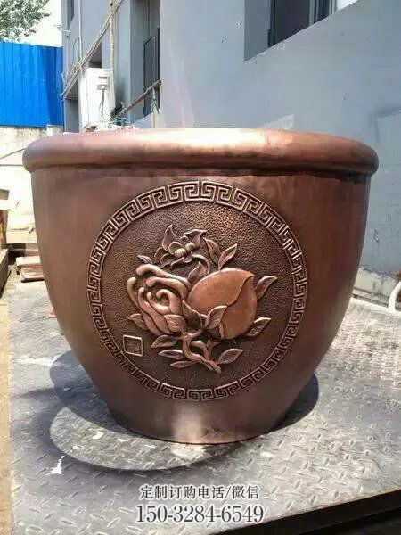 寿桃图紫铜缸雕塑